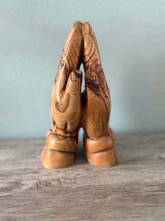 Praying hands (medium)